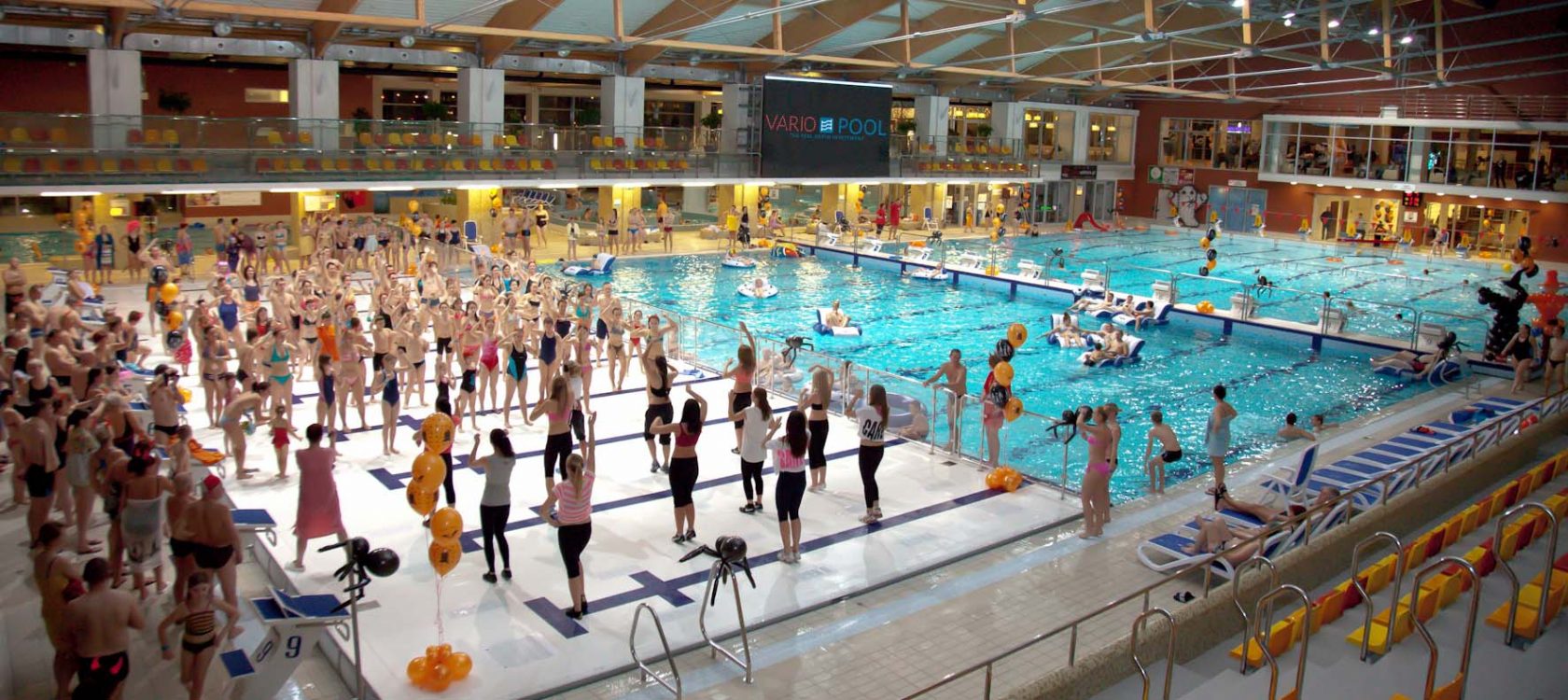 Centre Aquatique de Basse Ham with pool cover