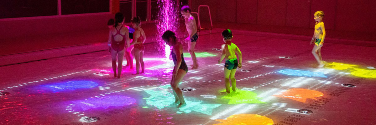 Plancher interactif de la piscine Zone H20